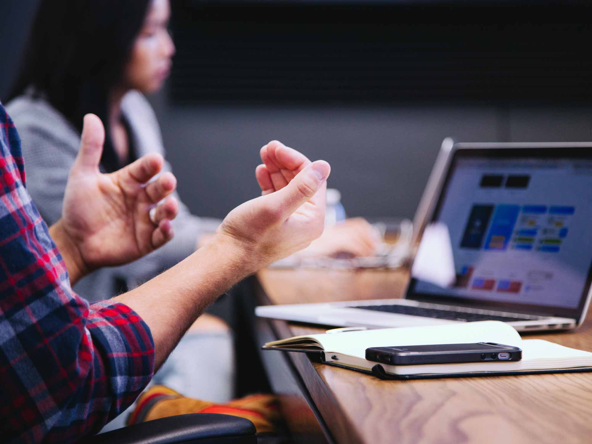 ONLINE-WORKSHOP: E-TEXTILES 101: EINFÜHRUNG IN DIE ELEKTROTECHNIK