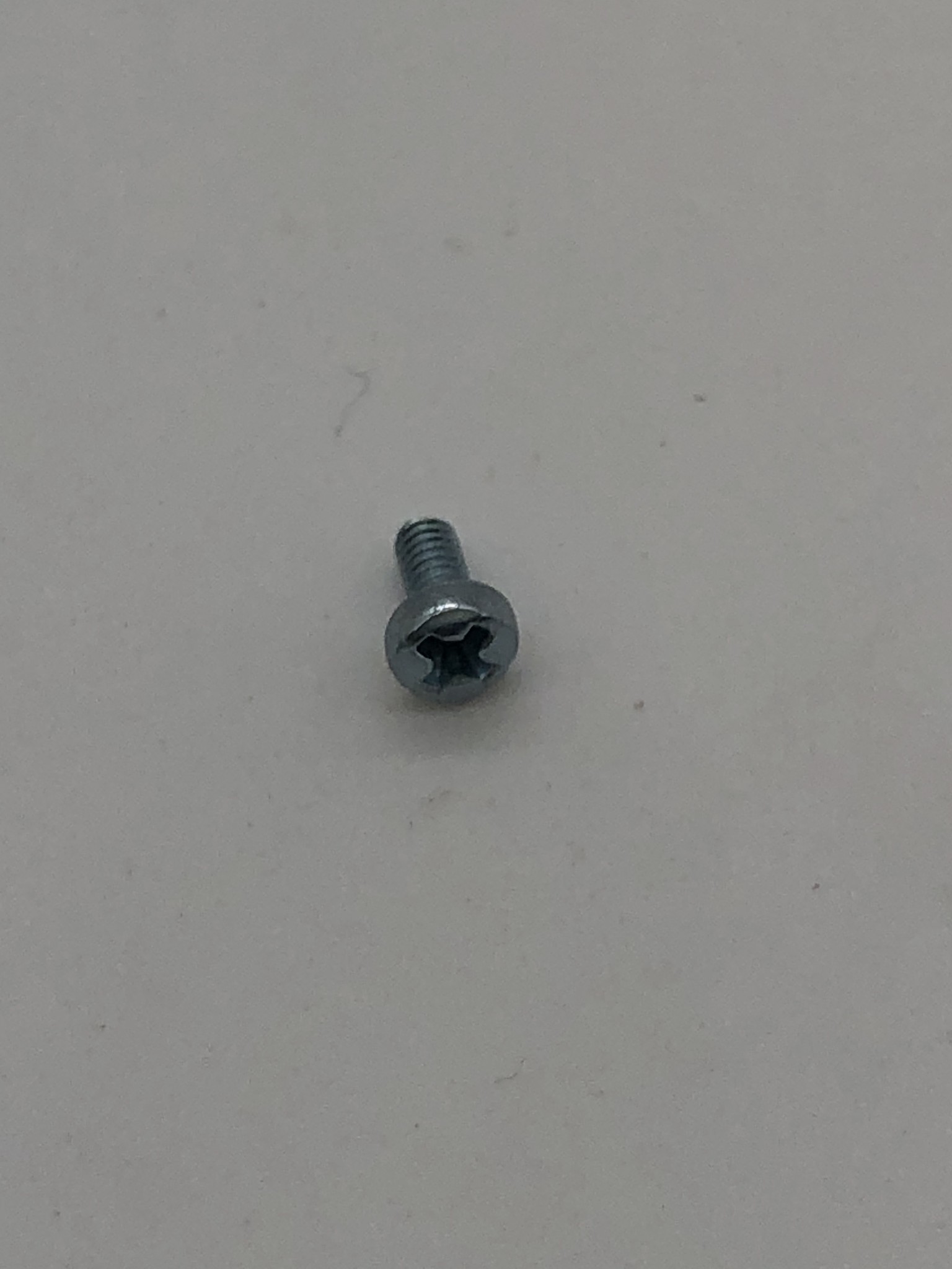 LINSENSCHRAUBE M2 X 4 DIN 7985